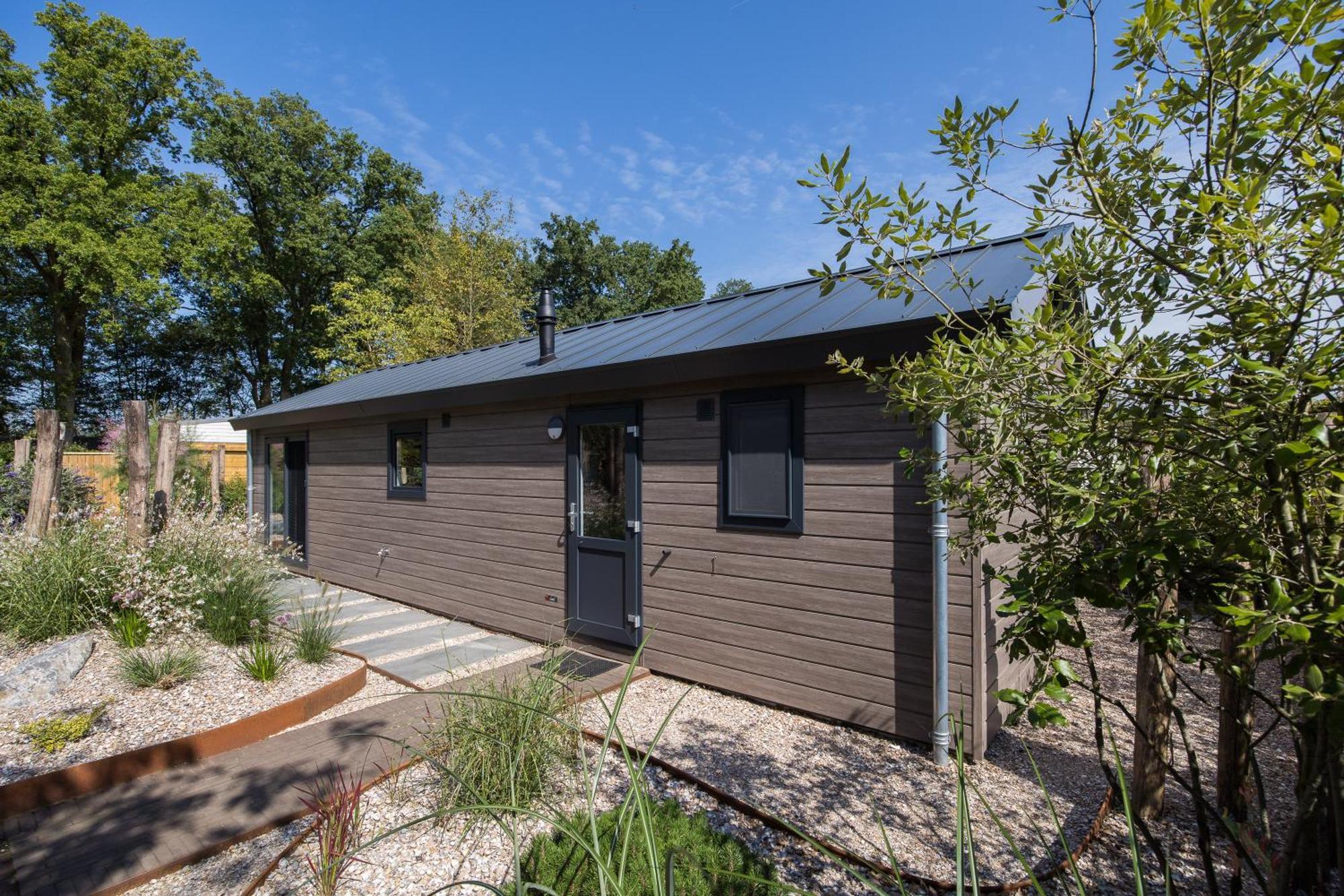 Modern Ingericht Chalet Op Groen Park Op De Veluwe Epe Exterior foto